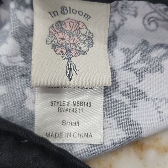 In Bloom Halter Top Boho Multicolored Paisley Women's Small - Picture 4 of 5